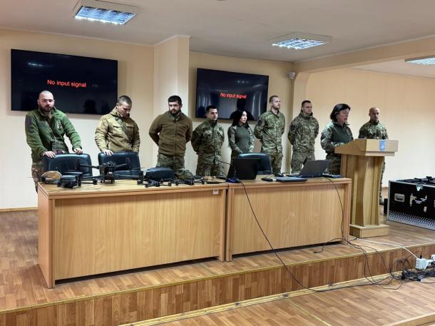 Практика, яка працює: курсанти НАВС навчаються разом із бійцями «Люті» Практика, яка працює: курсанти НАВС навчаються разом із бійцями «Люті»