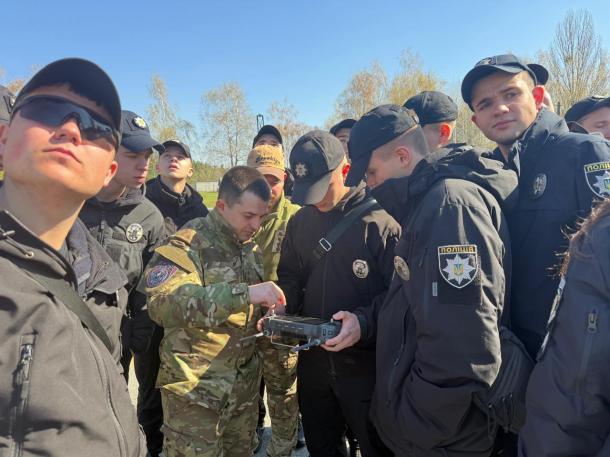 Практика, яка працює: курсанти НАВС навчаються разом із бійцями «Люті» Практика, яка працює: курсанти НАВС навчаються разом із бійцями «Люті»