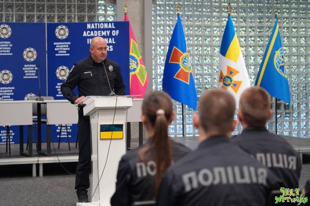 В НАВС відбулося закриття табірного збору першокурсників В НАВС відбулося закриття табірного збору першокурсників