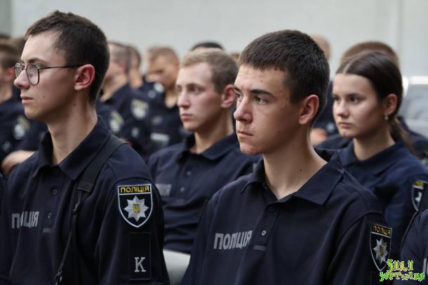 Зустріч із першокурсниками: діалог, нові можливості й активна курсантська спільнота Зустріч із першокурсниками: діалог, нові можливості й активна курсантська спільнота