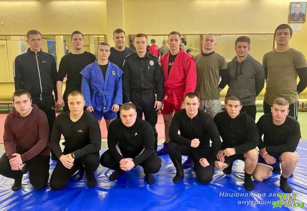 Практичний семінар із самооборони для слухачів КЦППП «Академія поліції» ННІ № 1 НАВС Практичний семінар із самооборони для слухачів КЦППП «Академія поліції» ННІ № 1 НАВС