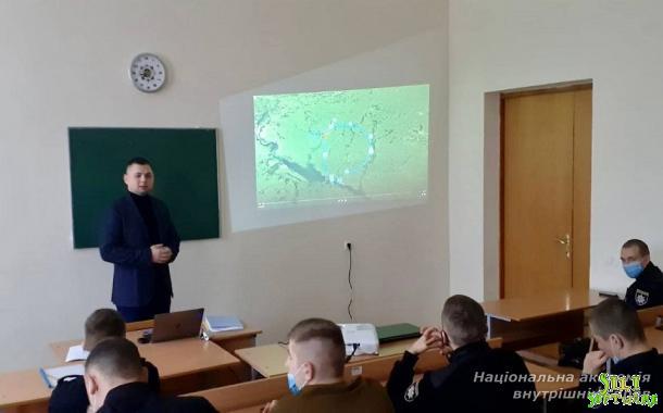 Практична складова підготовки майбутніх кримінальних аналітиків і «цифрових» оперативників Практична складова підготовки майбутніх кримінальних аналітиків і «цифрових» оперативників