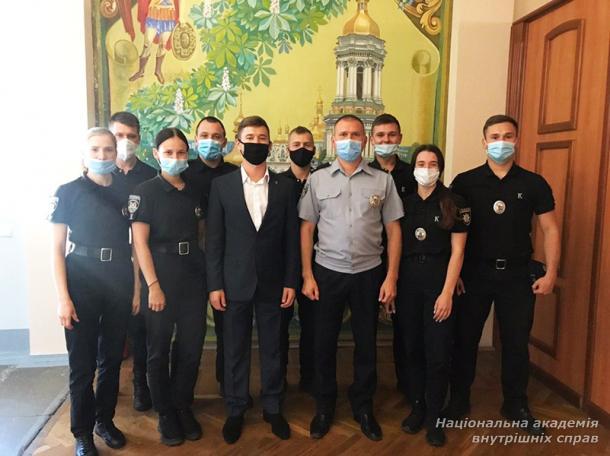 Практичне бінарне заняття з представником юридичної компанії в ННІ № 1 Практичне бінарне заняття з представником юридичної компанії в ННІ № 1