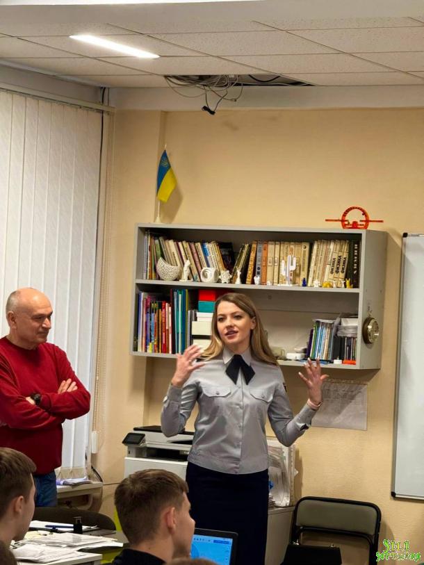 Профорієнтаційна та правопросвітницька зустріч у ліцеї «Голосіївський» Профорієнтаційна та правопросвітницька зустріч у ліцеї «Голосіївський»