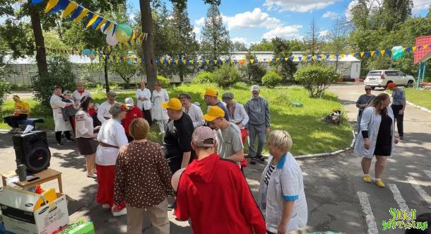 Курсанти ННІПД завітали до дитячого будинку-інтернату Курсанти ННІПД завітали до дитячого будинку-інтернату