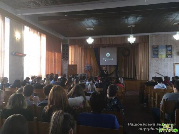 Курсанти ННІ № 1 продовжують профорієнтаційну роботу Курсанти ННІ № 1 продовжують профорієнтаційну роботу