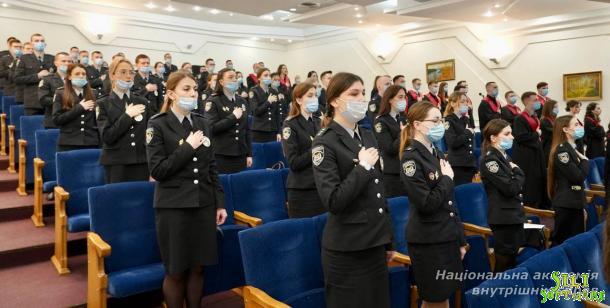 Випуск здобувачів ступеня вищої освіти магістра ННІ № 1 НАВС Випуск здобувачів ступеня вищої освіти магістра ННІ № 1 НАВС