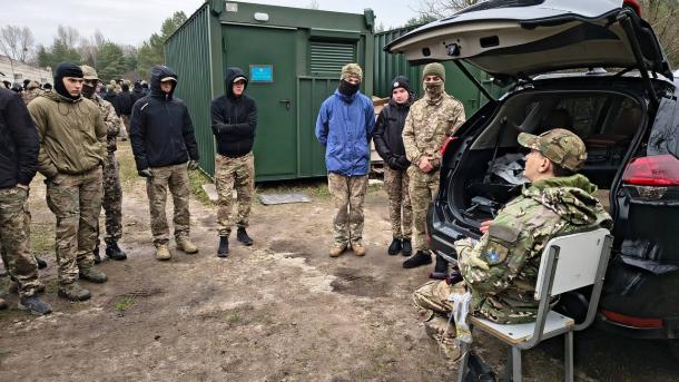 Практичні заняття з алгоритму MARCH і роботи з безпілотними літальними апаратами за участю фахівців-практиків Практичні заняття з алгоритму MARCH і роботи з безпілотними літальними апаратами за участю фахівців-практиків