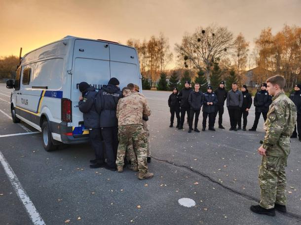 Скандинавський досвід забезпечення публічної безпеки: бінарне заняття на кафедрі тактичної підготовки Скандинавський досвід забезпечення публічної безпеки: бінарне заняття на кафедрі тактичної підготовки