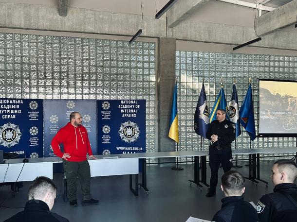 Безпека після війни: курсанти НАВС зустрілися з представниками фонду «Розмінування України» Безпека після війни: курсанти НАВС зустрілися з представниками фонду «Розмінування України»