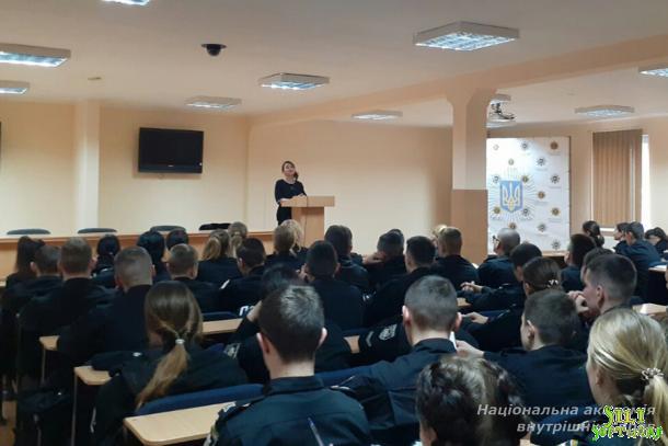 «Мережевий етикет»: майстер-клас для курсантів ННІ № 1 НАВС «Мережевий етикет»: майстер-клас для курсантів ННІ № 1 НАВС