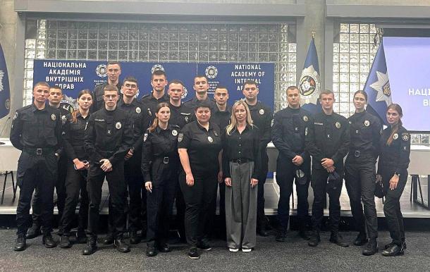 Виховна бесіда з курсантами навчально-наукового інституту поліцейської діяльності НАВС: про булінг, емпатію та професіоналізм Виховна бесіда з курсантами навчально-наукового інституту поліцейської діяльності НАВС: про булінг, емпатію та професіоналізм