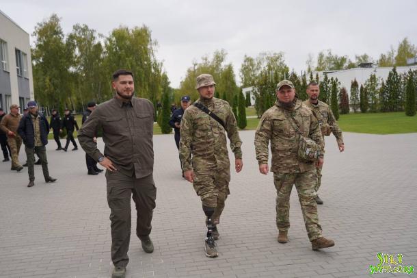 Алея пам’яті героїв у навчально-науковому інституті поліцейської діяльності НАВС Алея пам’яті героїв у навчально-науковому інституті поліцейської діяльності НАВС