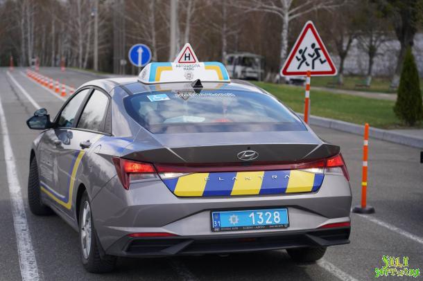 Офіційна делегація з питань дорожнього руху Міністерства внутрішніх справ Франції відвідала автошколу Національної академії внутрішніх справ Офіційна делегація з питань дорожнього руху Міністерства внутрішніх справ Франції відвідала автошколу Національної академії внутрішніх справ