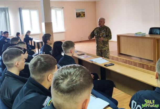 Зустріч з учасником бойових дій та реабілітологом 63-ї окремої механізованої бригади Зустріч з учасником бойових дій та реабілітологом 63-ї окремої механізованої бригади