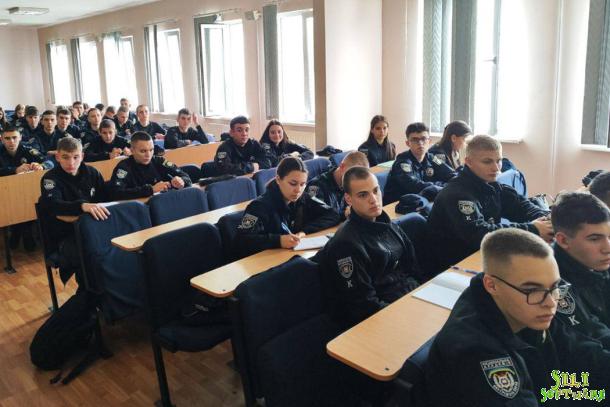 Зустріч з учасником бойових дій та реабілітологом 63-ї окремої механізованої бригади Зустріч з учасником бойових дій та реабілітологом 63-ї окремої механізованої бригади