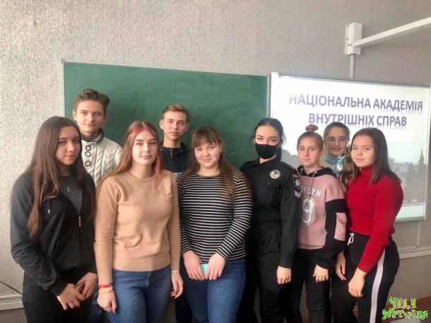 Профорієнтаційні лекції для школярів Профорієнтаційні лекції для школярів