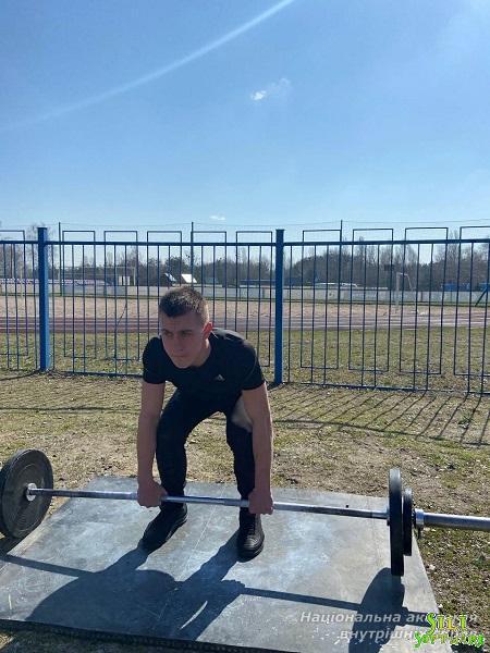 Змагання зі станової тяги штанги в ННІ № 1 НАВС Змагання зі станової тяги штанги в ННІ № 1 НАВС