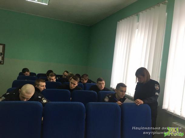 Бінарне заняття з навчальної дисципліни «Запобігання та протидія домашньому насильству» Бінарне заняття з навчальної дисципліни «Запобігання та протидія домашньому насильству»