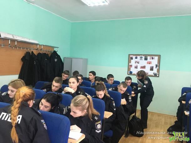 Бінарне заняття з навчальної дисципліни «Запобігання та протидія домашньому насильству» Бінарне заняття з навчальної дисципліни «Запобігання та протидія домашньому насильству»