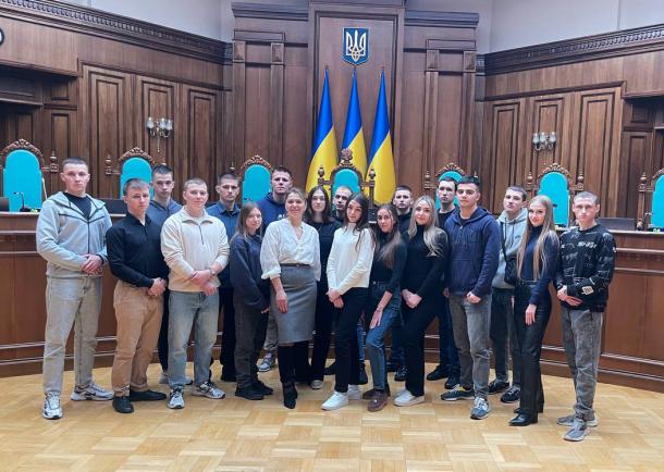 Ознайомлення з діяльністю Конституційного Суду України як складовою національних євроінтеграційних трансформацій Ознайомлення з діяльністю Конституційного Суду України як складовою національних євроінтеграційних трансформацій