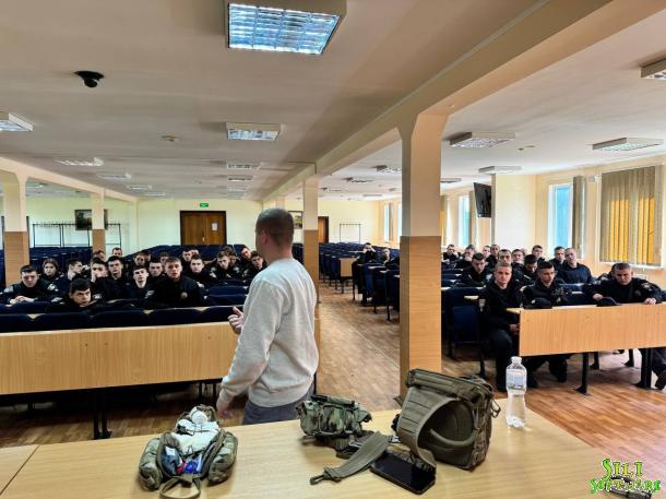 Практичний семінар з поліцейським Управління стратегічних розслідувань Практичний семінар з поліцейським Управління стратегічних розслідувань