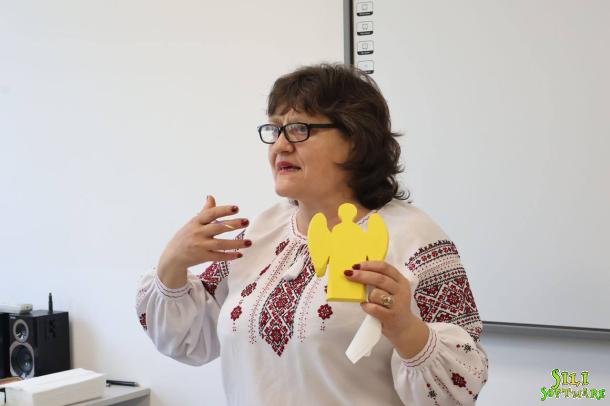 Курсанти першого курсу НАВС долучилися до творчого процесу створення яворівських іграшок Курсанти першого курсу НАВС долучилися до творчого процесу створення яворівських іграшок