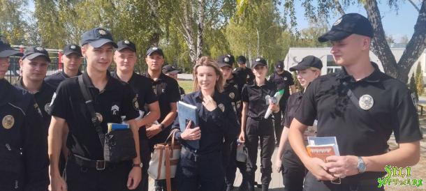 Бінарні заняття з практиками: взаємодія теорії та практики Бінарні заняття з практиками: взаємодія теорії та практики