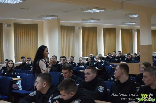 Факультативні заняття «Діяльність нотаріату в Україні» Факультативні заняття «Діяльність нотаріату в Україні»