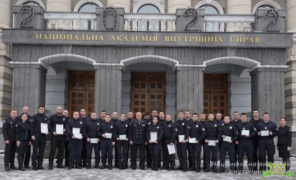 Урочисті заходи з нагоди випуску слухачів КЦППП «Академія поліції» ННІ № 1 НАВС Урочисті заходи з нагоди випуску слухачів КЦППП «Академія поліції» ННІ № 1 НАВС