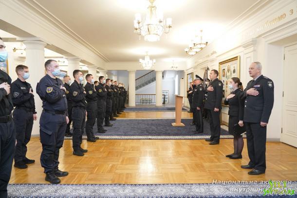 Урочисті заходи з нагоди випуску слухачів КЦППП «Академія поліції» ННІ № 1 НАВС Урочисті заходи з нагоди випуску слухачів КЦППП «Академія поліції» ННІ № 1 НАВС
