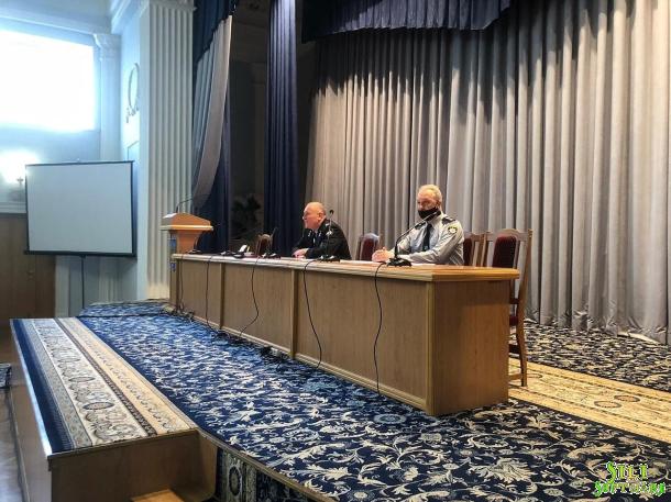 Зустріч керівництва академії зі студентами ННІ №1 НАВС Зустріч керівництва академії зі студентами ННІ №1 НАВС