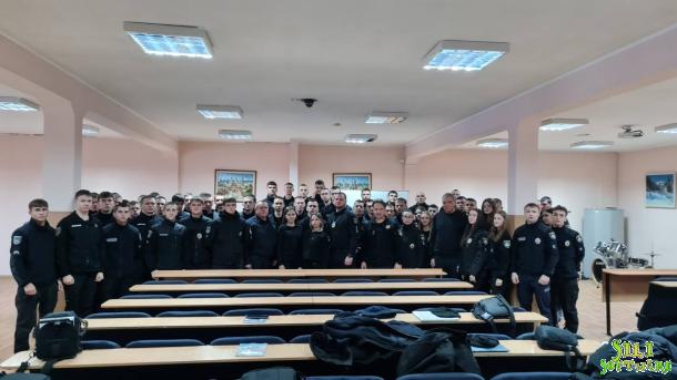 Бінарне заняття для курсантів: практичний досвід патрульної поліції Києва Бінарне заняття для курсантів: практичний досвід патрульної поліції Києва