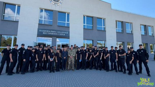 Єдність, мужність і пам’ять: у ННІПД НАВС відбулася зустріч курсантів із захисниками України Єдність, мужність і пам’ять: у ННІПД НАВС відбулася зустріч курсантів із захисниками України