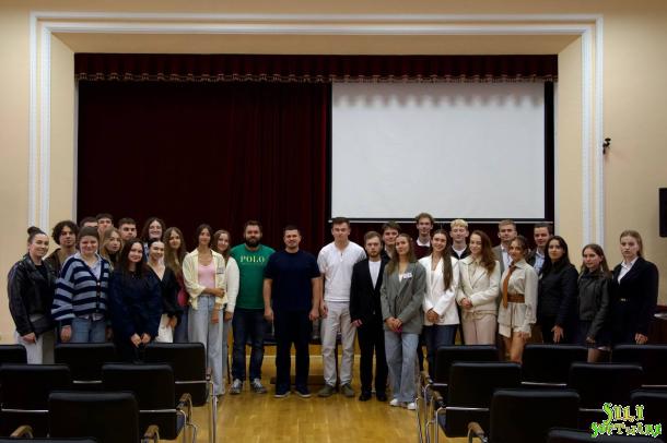 Курсанти НАВС долучилися до молодіжного форуму «The Youth» Курсанти НАВС долучилися до молодіжного форуму «The Youth»