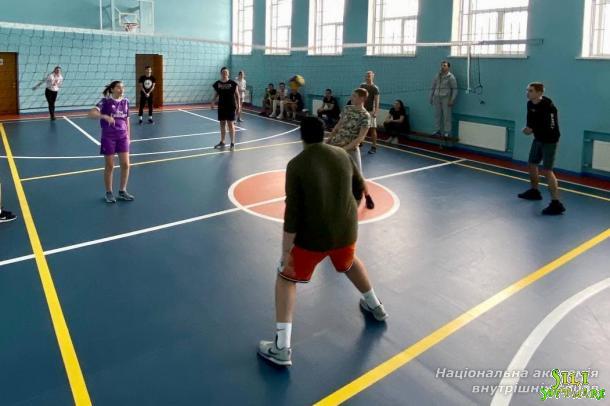 Змагання з волейболу серед студентів-першокурсників ННІ № 1 НАВС Змагання з волейболу серед студентів-першокурсників ННІ № 1 НАВС