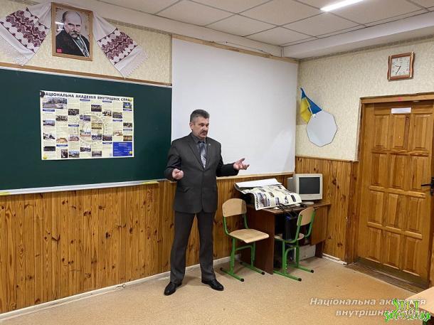 Людина для професії чи професія для людини? Людина для професії чи професія для людини?