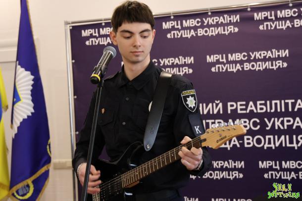 Курсанти ННІПД привітали ветеранів Курсанти ННІПД привітали ветеранів