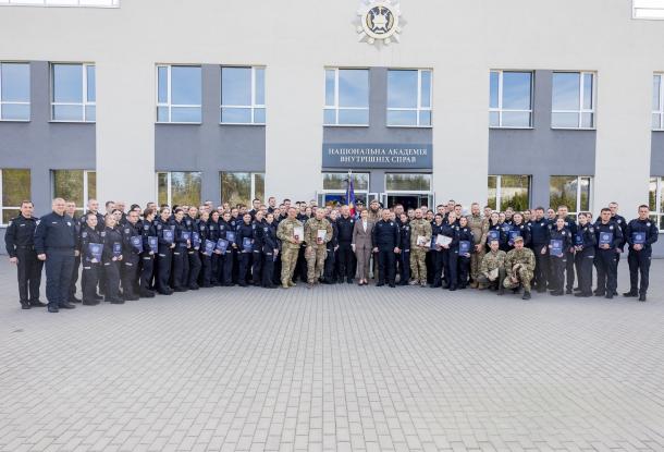 У Національній академії внутрішніх справ відбувся випуск офіцерів поліції У Національній академії внутрішніх справ відбувся випуск офіцерів поліції