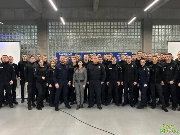 Бінарне заняття з курсантами за участю представника Департаменту головної інспекції та дотримання прав людини НПУ Бінарне заняття з курсантами за участю представника Департаменту головної інспекції та дотримання прав людини НПУ