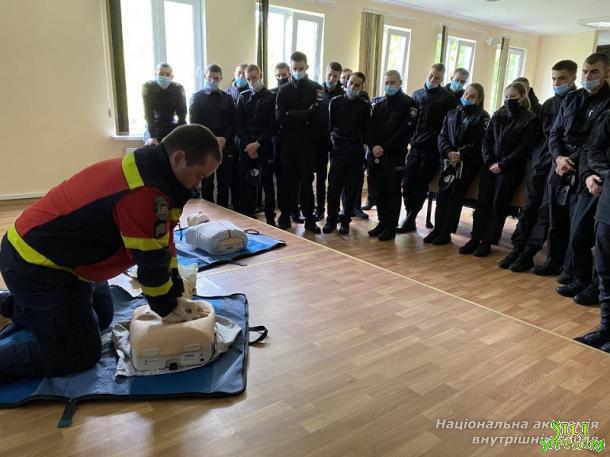 Для здобувачів вищої освіти ННІ № 1 НАВС проведено заняття з домедичної допомоги Для здобувачів вищої освіти ННІ № 1 НАВС проведено заняття з домедичної допомоги
