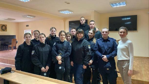 В академії розпочав роботу розмовний клуб англійської мови «Proud to be Ukrainian» В академії розпочав роботу розмовний клуб англійської мови «Proud to be Ukrainian»