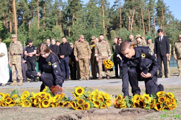 Вшановуємо сьогодні — пам’ятаємо щодня Вшановуємо сьогодні — пам’ятаємо щодня