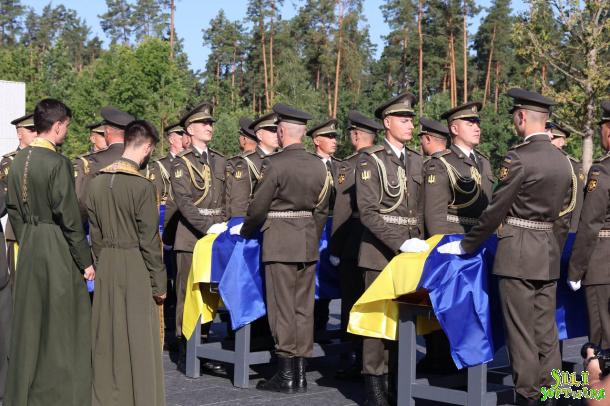 Вшановуємо сьогодні — пам’ятаємо щодня Вшановуємо сьогодні — пам’ятаємо щодня