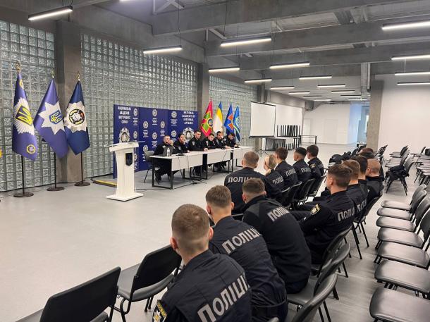 Менторство як традиція лідерства: досвід старших – підтримка молодших Менторство як традиція лідерства: досвід старших – підтримка молодших